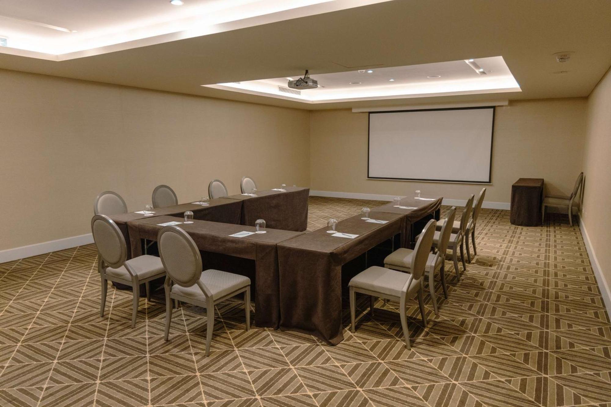 Bristol Panama, A Registry Collection Hotel Exterior foto A meeting room