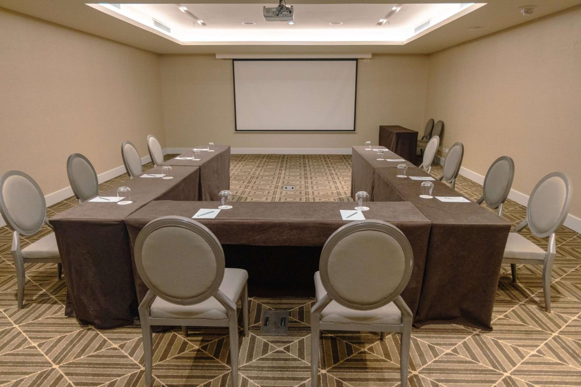 Bristol Panama, A Registry Collection Hotel Exterior foto A meeting room at the Four Seasons Hotel, Washington, D.C.